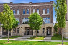306 John Davis Gate, Whitchurch-Stouffville, ON L4A 1X1