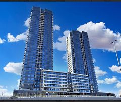 30 Upper Mall Way 2909, Vaughan, ON L4J 0L7