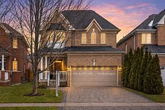 467 Pleasant Ridge Avenue, Vaughan, ON L4J 8X2