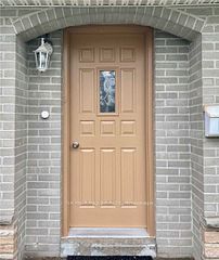 165 Orchard Heights Boulevard, Aurora, ON L4G 3A3