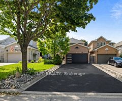 416 Flanagan Court, Newmarket, ON L3X 2E9