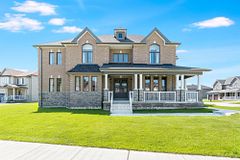 63 Wood Crescent, Essa, ON L3W 0M5
