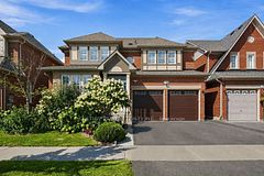 136 Rollinghill Road, Richmond Hill, ON L4E 4E1