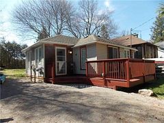 10 Rosehill Drive, Whitchurch-Stouffville, ON L4A 7X3