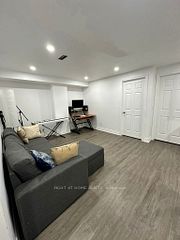 97 Forest Edge Crescent, East Gwillimbury, ON L9N 0S6