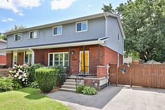 13 Smyth Crescent, New Tecumseth, ON L0G 1A0