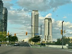 5 Meadowdale Road 901, Vaughan, ON L4K 0C7