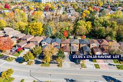 125 Kersey Crescent, Richmond Hill, ON L4C 5X4
