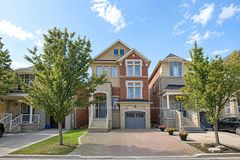 26 Yarden Drive, Vaughan, ON L6A 0W2