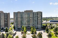 39 Oneida Crescent 1017, Richmond Hill, ON L4B 4T9