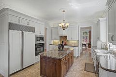 102 Duncan Road, Richmond Hill, ON L4C 6J7