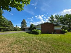 1098 15th Side Road, New Tecumseth, ON L0G 1T0