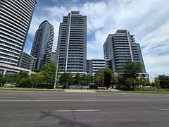 7165 Yonge Street 1406, Markham, ON L3T 0C9