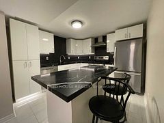 69 Simpson Road Lower, Newmarket, ON L3Y 5E5