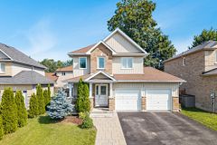 7 Mancini Drive, Essa, ON L0M 1B1