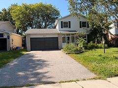 257 London Road, Newmarket, ON L3Y 6L3
