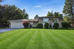 207 Camilla Crescent, Essa, ON L0L 2N0