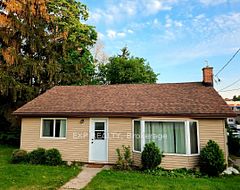 166 John Street W, Bradford West Gwillimbury, ON L3Z 2A7