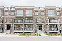 15 Westmeath Lane 2910, Markham, ON L6B 1N5