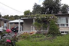 211 Beechy Drive Main, Richmond Hill, ON L4C 2X6