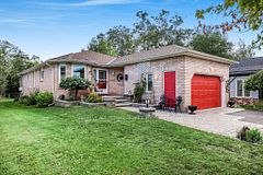 117 Riverglen Drive, Georgina, ON L4P 2R3