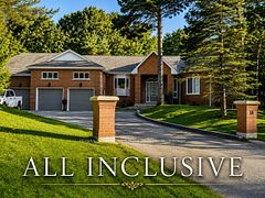 18 Loggers Trail S 1A, Whitchurch-Stouffville, ON L3Y 4W1