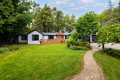 38 Hilltop Boulevard, Whitchurch-Stouffville, ON L0H 1G0