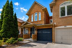 62 Tania Crescent, Vaughan, ON L6A 2M8