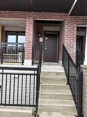 15100 Yonge Street 211, Aurora, ON L4G 4C8