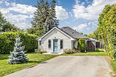 292 Hollywood Drive, Georgina, ON L4P 2Z8
