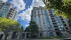 1 Emerald Lane 205, Vaughan, ON L4J 8N2