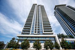 12 Gandhi Lane 3806, Markham, ON L3T 0G8