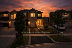 28 Opera Place, Vaughan, ON L4L 8Y8