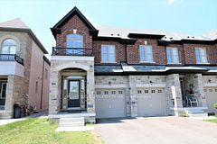 143 Beechborough Crescent, East Gwillimbury, ON L9N 0N9