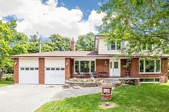 16 Ramsay Street, East Gwillimbury, ON L9N 1G4