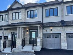 7 Thomas Smith Street, Georgina, ON L4P 0S3