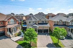 45 Gamla Road, Vaughan, ON L6A 0W5