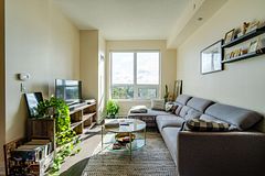 7900 Bathurst Street 518, Vaughan, ON L4J 0J9