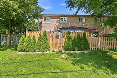 275 Old Homestead Road 16, Georgina, ON L4P 4E9