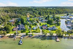 815 Lagoon Drive, Georgina, ON L0E 1S0