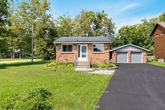 26 Big Bay Point Road, Innisfil, ON L9S 2N9