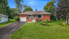1006 Lebanon Drive, Innisfil, ON L9S 2B7