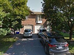 28 Foxglove Court, Markham, ON L3R 3Y3