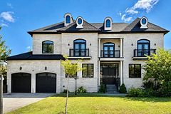 19 Blyth Street, Richmond Hill, ON L4E 2Y2