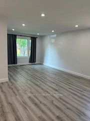 5 Chant Crescent Upper, Markham, ON L3R 1Y7