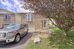 28 Longview Drive, Bradford West Gwillimbury, ON L3Z 2H2