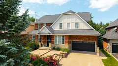 8 Cyril Richardson Court, Uxbridge, ON L9P 2A8