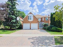 31 Hyde Park Drive, Richmond Hill, ON L4B 1V2