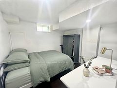 8 Baffin Court Unit B1, Richmond Hill, ON L4B 4J7