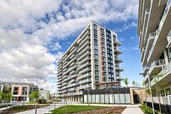 2 David Eyer Road 1223, Richmond Hill, ON L4S 0N6